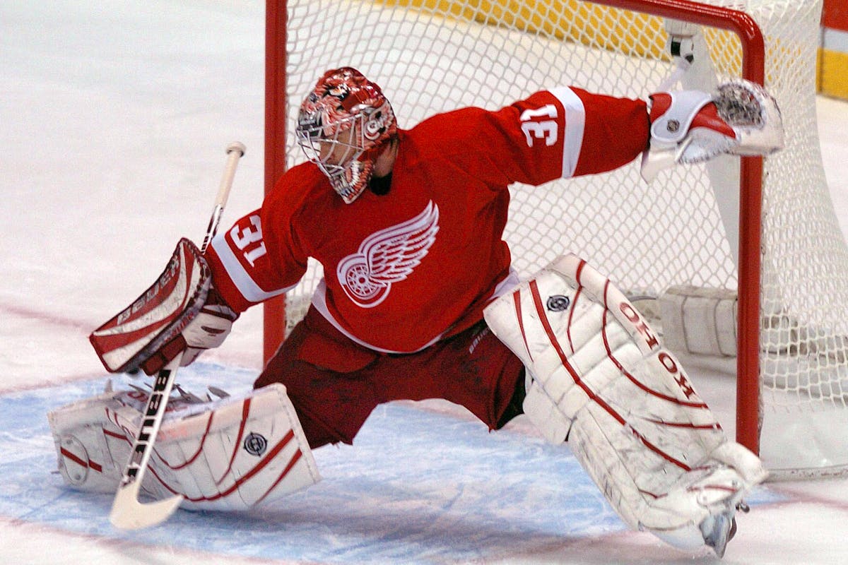 Joseph Explains Goalie Advantage in NHL Return Sportsbet.io